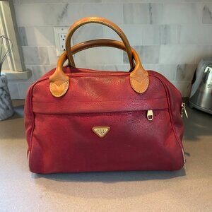 ❤️ Jump Paris Red Pebbled Leather Travel Bag ❤️